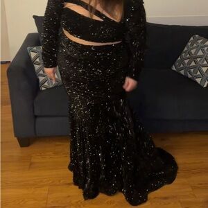 1X Black, Long Sleeve Sparkly Dress